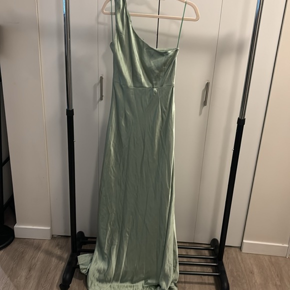 Hello Molly - XL - Sage Green - One shoulder dress with leg slit - Picture 2 of 6